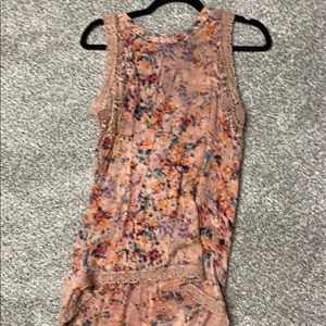 Gimmicks tank top small